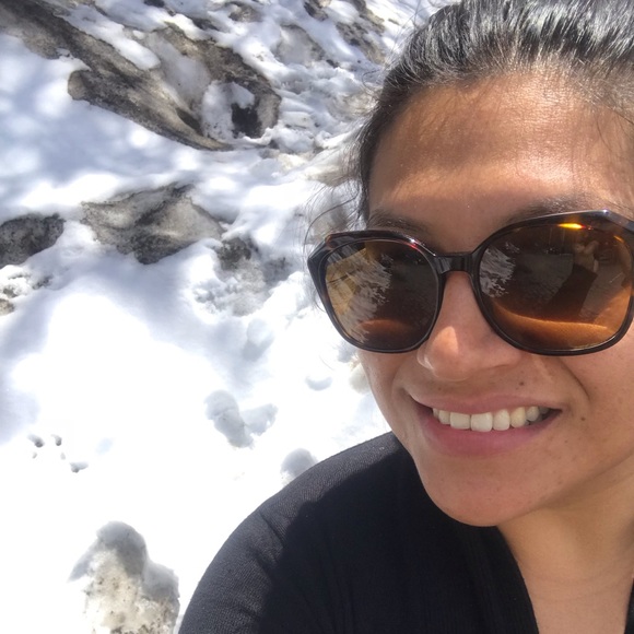 Meet your Posher, Rocio - Picture 1 of 1